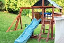 Tips for Efficiently Removing Playsets from Your Yard